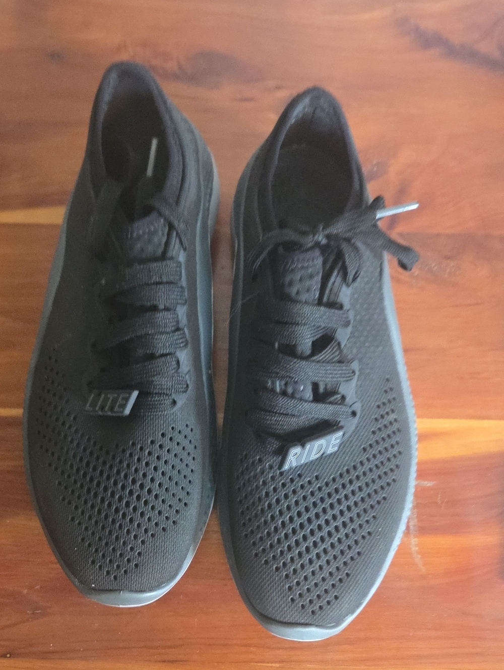 CROCS Men's Black Knit Lace-Up Sneakers